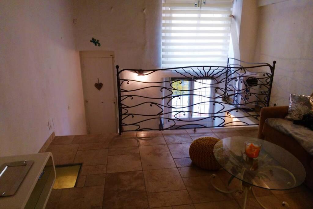 Appartement De Charme Au Coeur Du Vieil